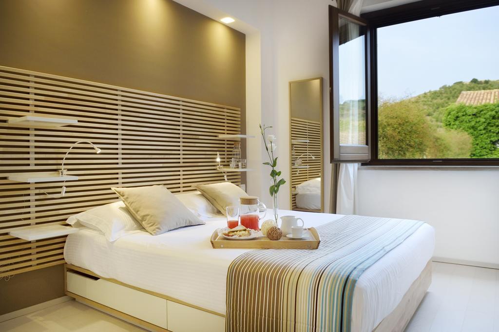 Baglio Caruana Cantina & Relais Hotel 3*